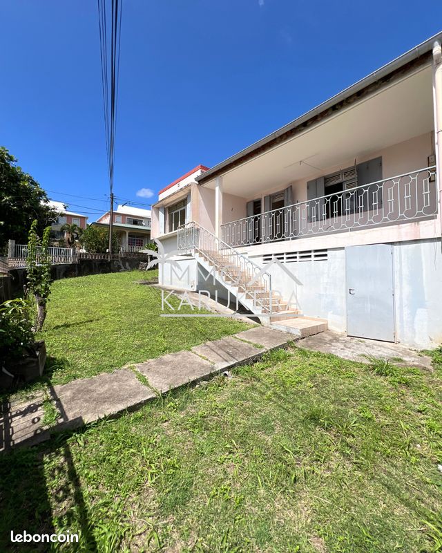 Maison 4 pièces 117 m² · à Basse-Terre · 117 m² · 250 000 €