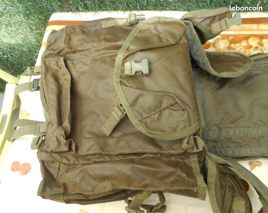 VINTAGE ANCIEN SAC A DOS MILITAIRE MONTAGNE, RANDONNEE, Marquage MAFCA Chateaudun 1995 - Sport & Plein air