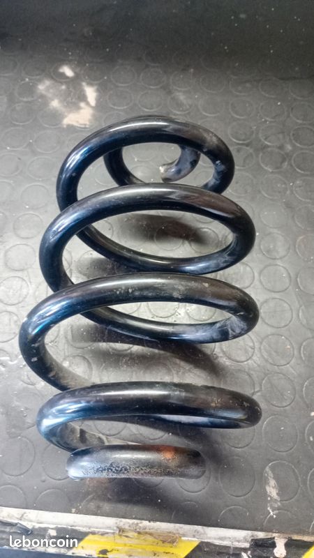 BESTPRICE Lot De 2 Ressorts Suspension Arrière Hélicoïdaux Pour BMW Série 3 E46 (Berline, Touring, Coupé, Cabriolet)