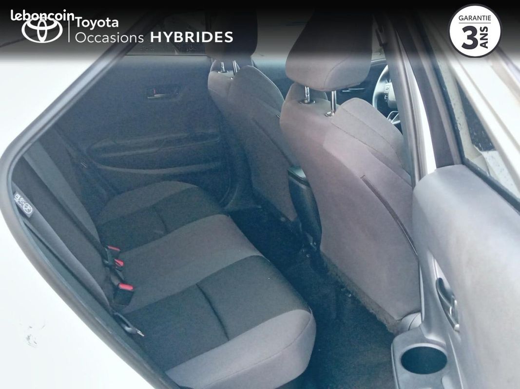Toyota C-HR 1.8 Hybride 140ch Design MY25 (image 31)