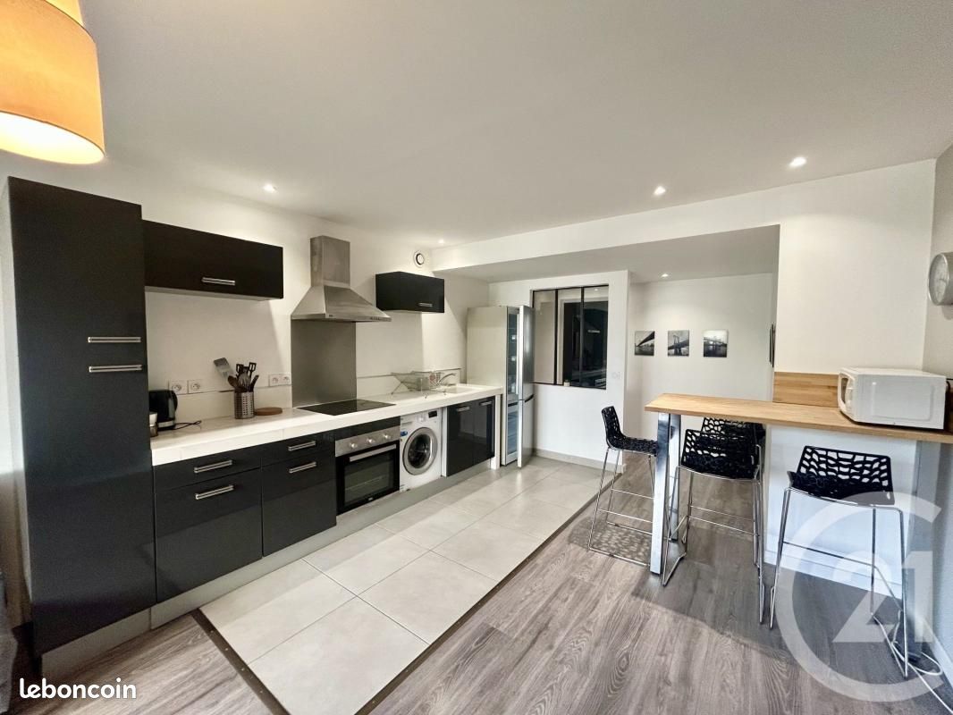 Appartement 4 pièces 74 m² · à Saint-Étienne · 74 m² · 880 €
