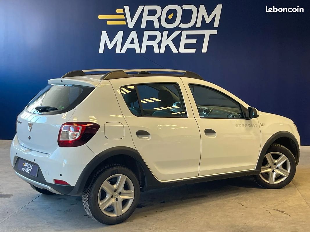 DACIA Sandero 1.5 D 90ch Stepway Prestige - 2014 - 172 500 km - Suivi (image 3)