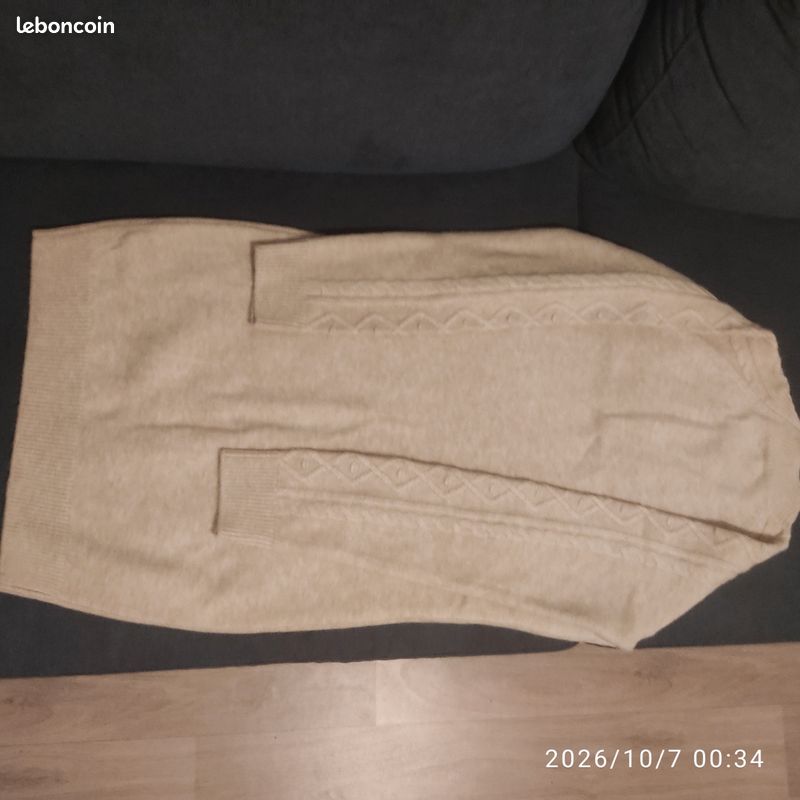 Robe pull beige Cache cache (image 2)
