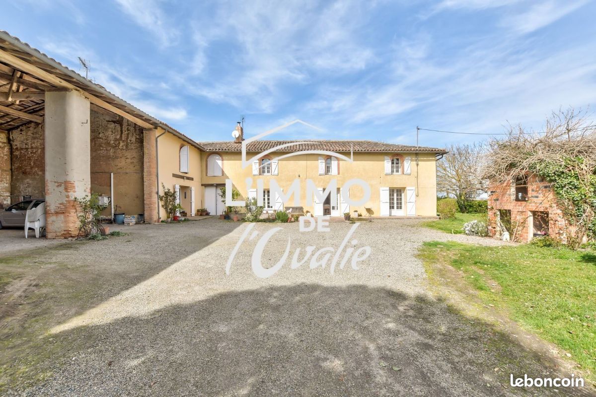 Maison 9 pièces 240 m² · à Grenade · 240 m² · 355 000 €