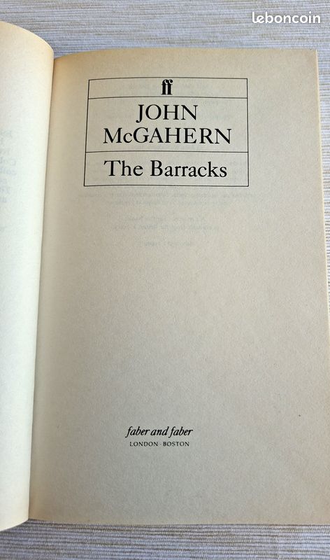 Livre "The Barracks" de John McGahern, en anglais (image 5)