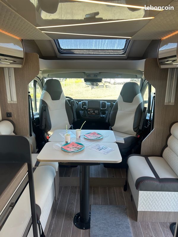 Camping car profile zefiro power edition salle d eau centrale bva (image 9)