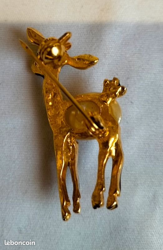 Broche vintage rare biche (image 2)