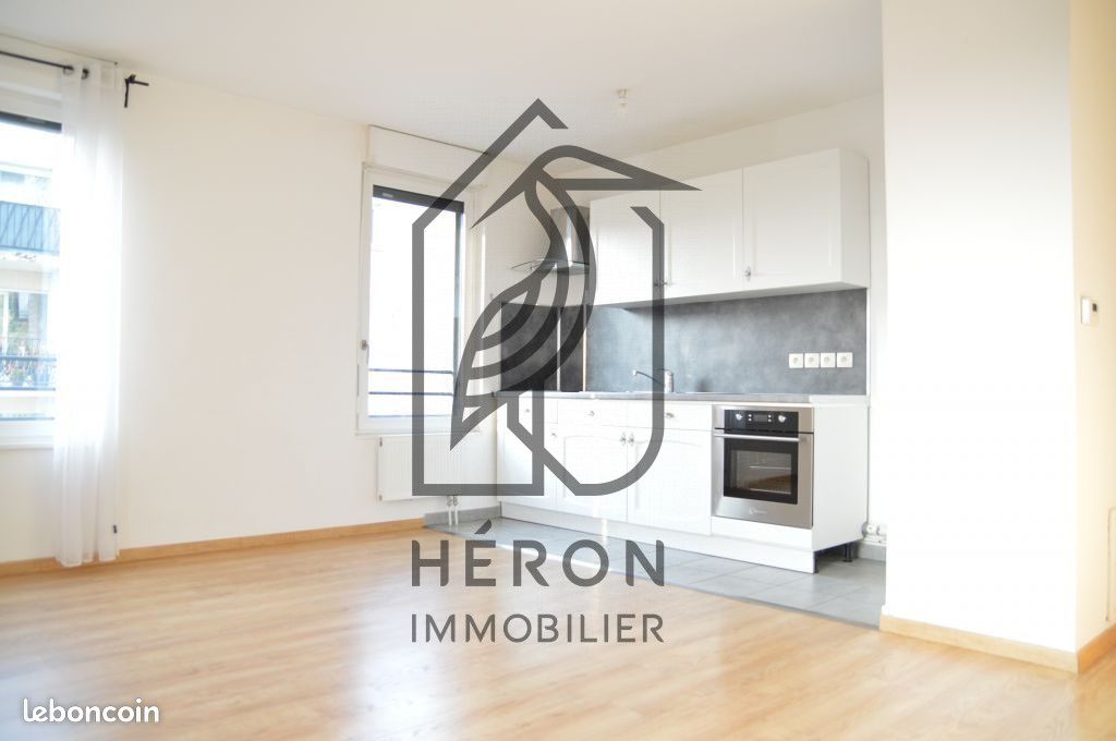 Appartement 3 pièces 54 m² · à Lille · 54 m² · 852 €
