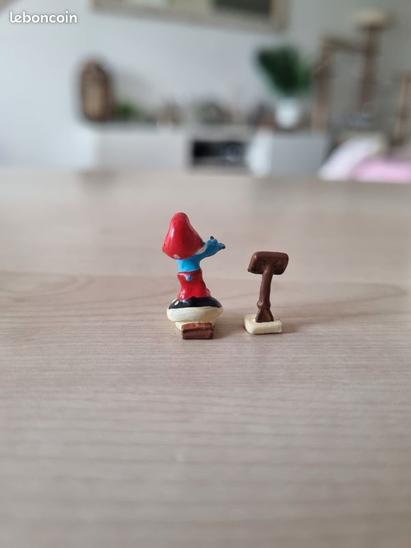 Figurine Schtroumpf Footballeur Schleich N°43126 – FC Nuremberg – Allemagne