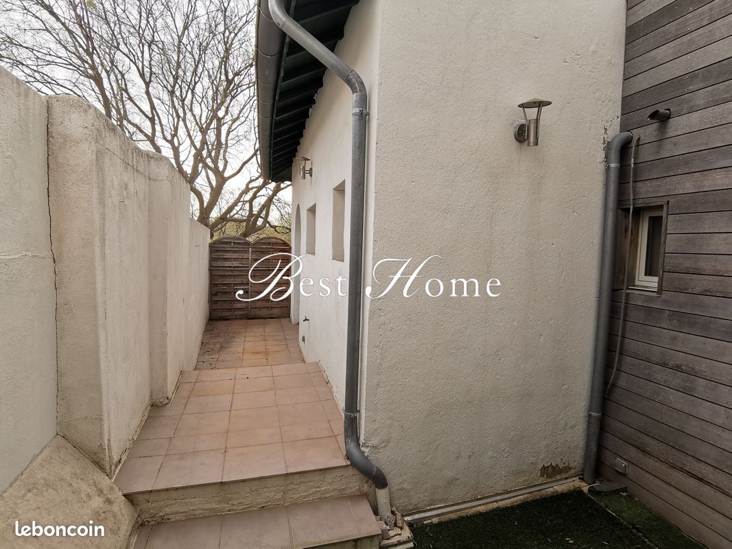 Appartement a louer nimes - 4 pièce(s) - 106 m2 - Surfyn