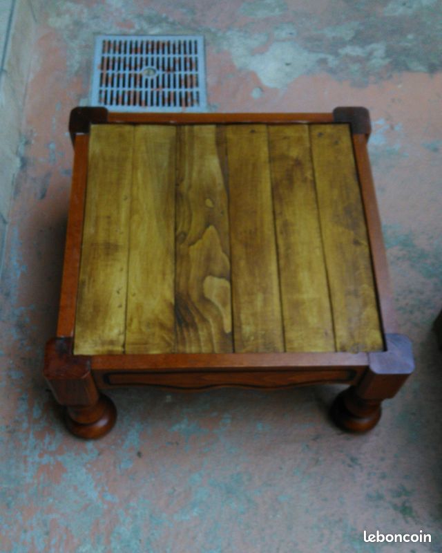 Table basse ou repose-pieds (image 1)