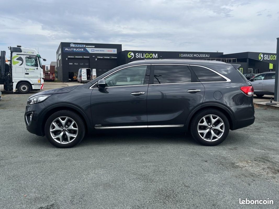 KIA SORENTO 2.2 crdi 200 isg premium 4x4 7 places (image 8)