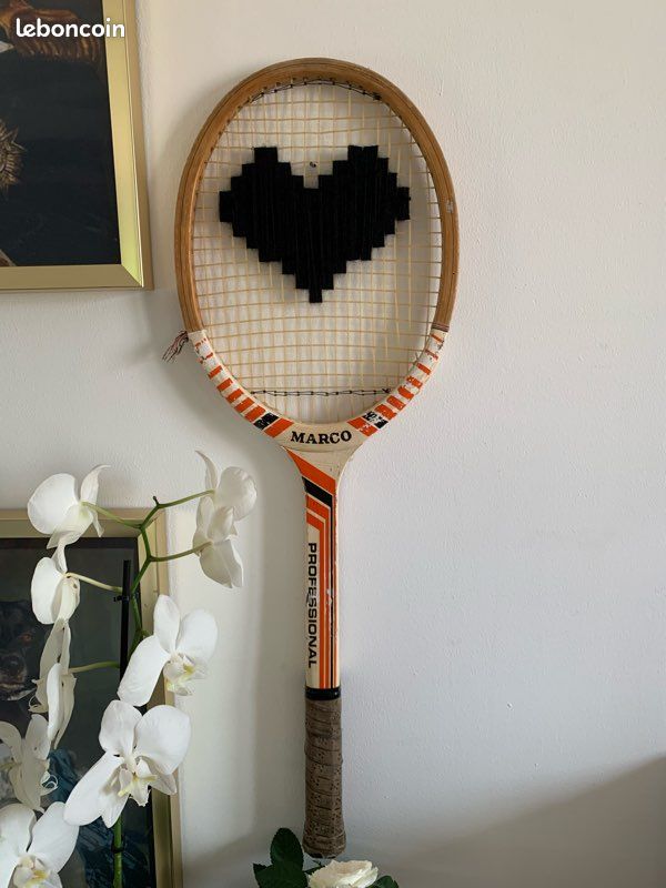 DIY : upcycler une vieille raquette de tennis en chaise pour enfant vintage