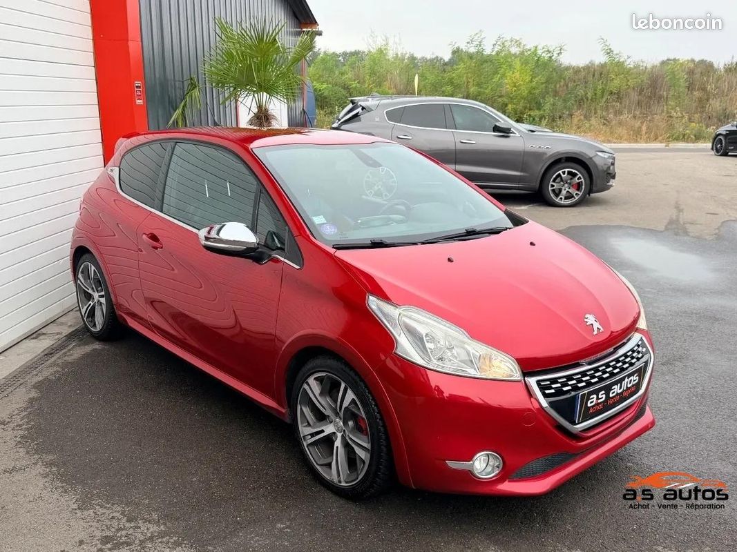 Peugeot 208 1.6 THP 200 GTI / GPS / CUIR / SPORT / (image 4)