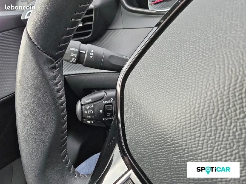 Peugeot 208 1.2 PureTech 75 Active GPS / CAR PLAY (image 17)