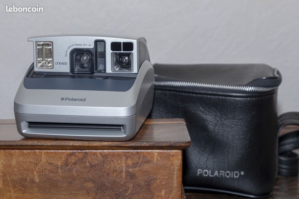 Polaroid Appareil photo instantané 600 One Step avec flash