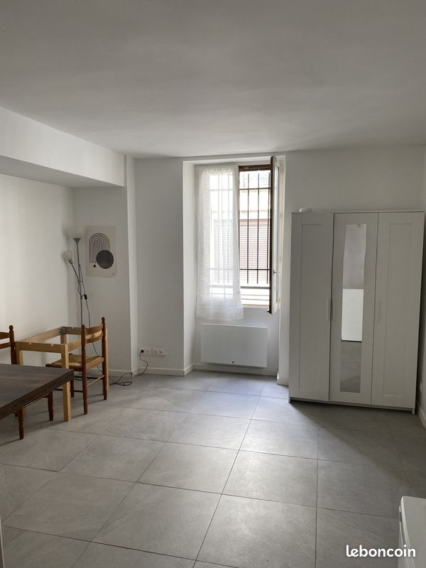 Appartement 2 pièces 30 m² · à Paris · 30 m² · 1 210 €