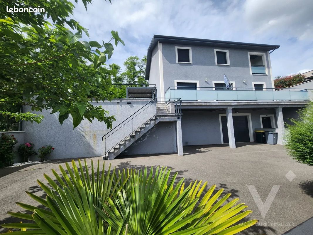 Maison 6 pièces 170 m² · à La Ricamarie · 170 m² · 449 000 €