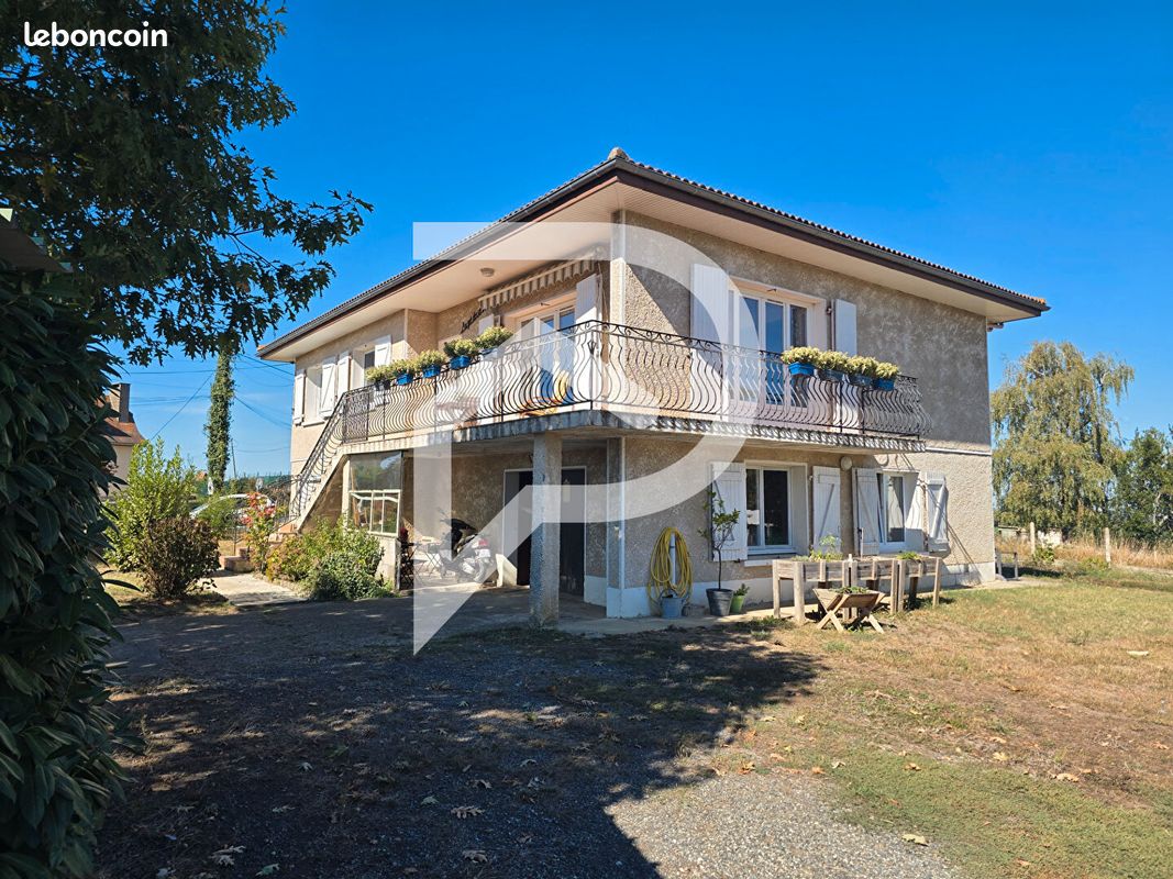 Maison 4 pièces 112 m² · à Mesplède · 112 m² · 239 000 €