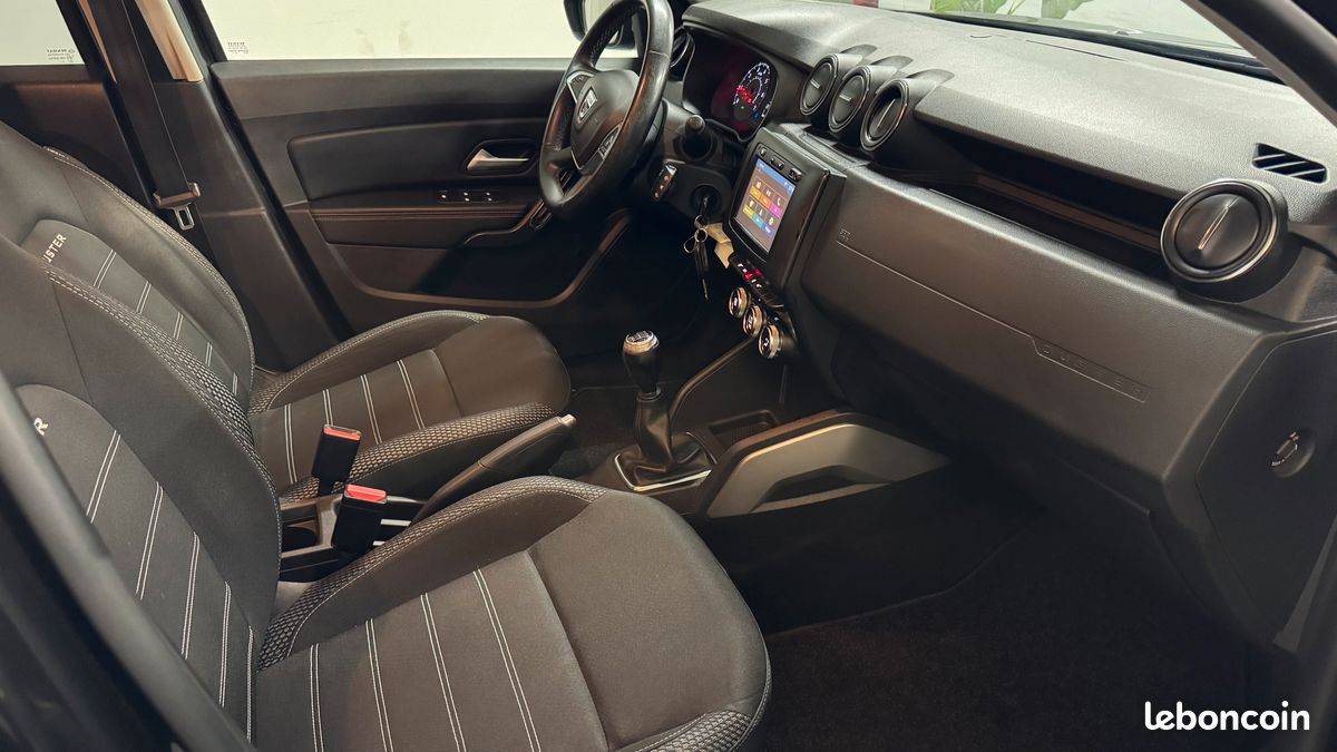 Dacia duster 1.5 dci 115 ch gps carplay camera regulateur clim garantie 12 mois reprise possible (image 3)