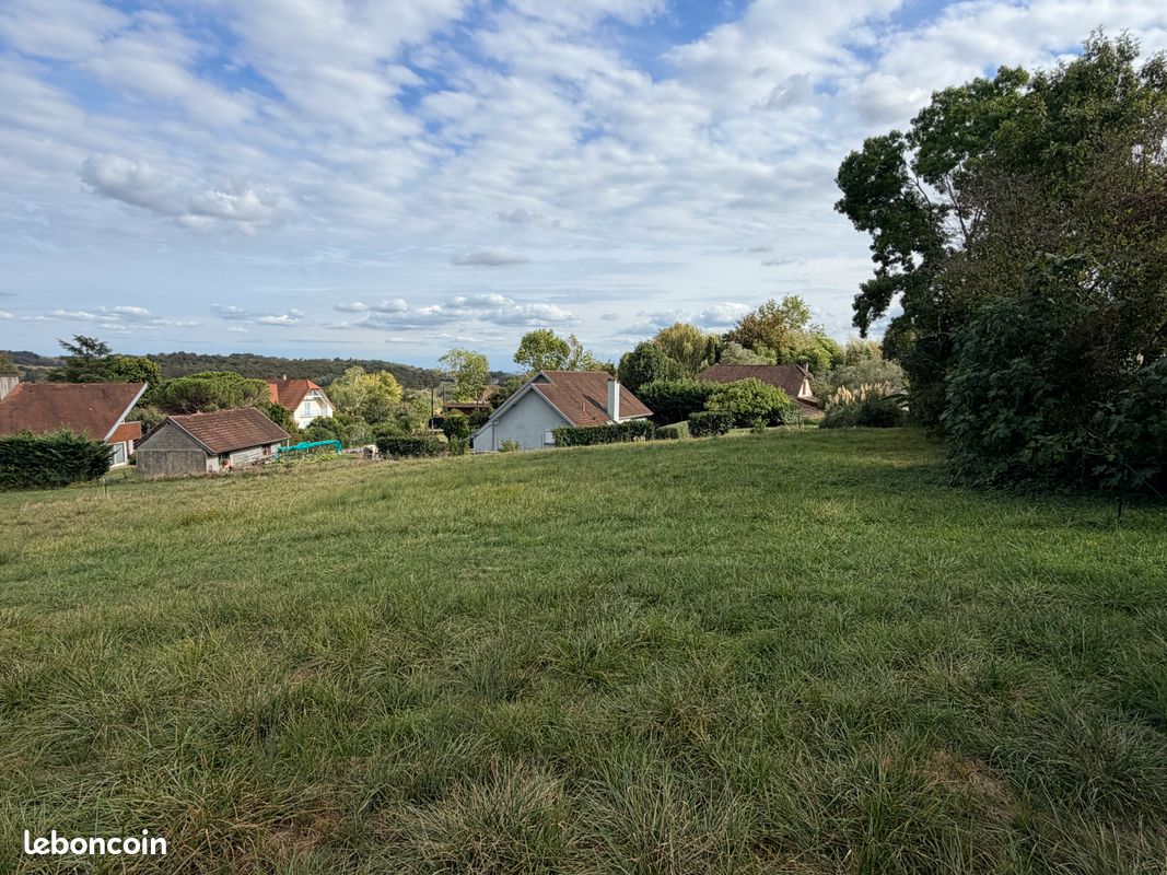 Terrain de 1187m2 · à Orthez · 100 000 €