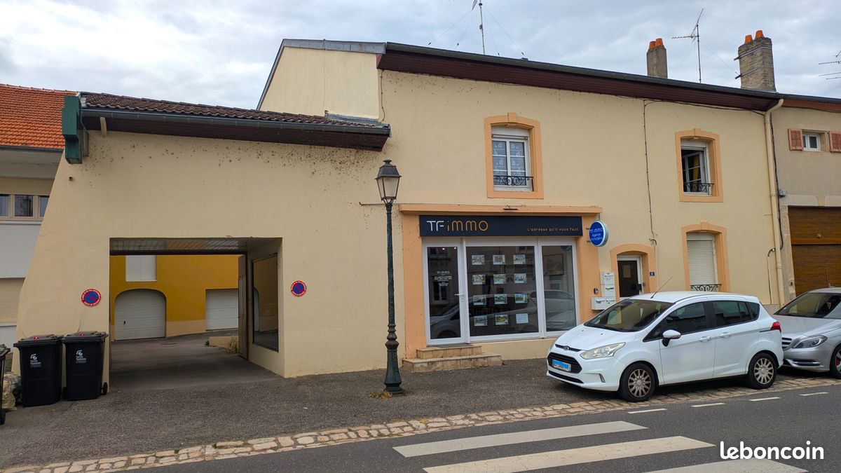 Immeuble 277 m² · à Gondreville · 277 m² · 370 000 €