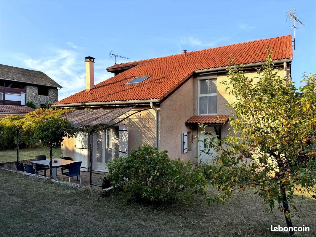 Maison 6 pièces 107 m² · à Vinay · 107 m² · 260 000 €