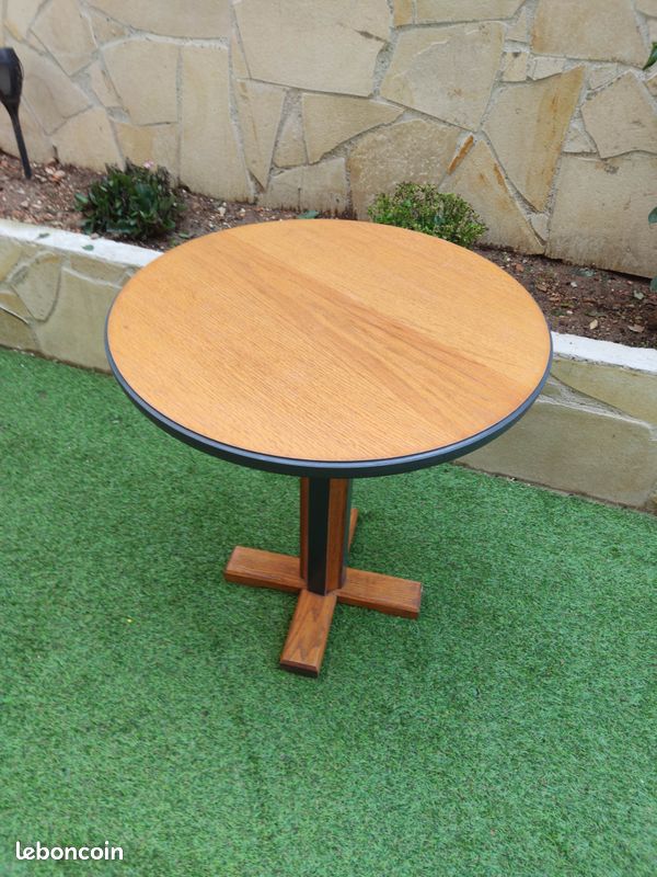 Petite table ronde (image 1)