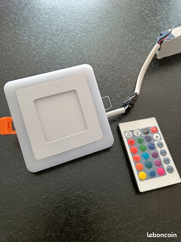 Spot encastrable led multicolore (image 1)