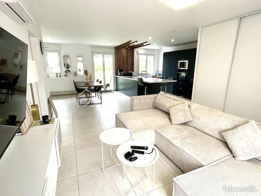 Maison 4 pièces 90 m² · à Salins · 90 m² · 242 000 €