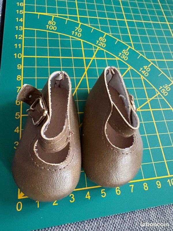 Chaussures pour grandes poupées anciennes - Collection