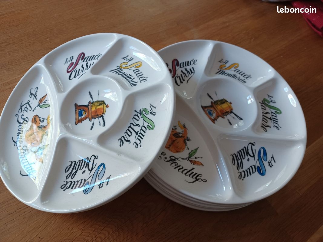 Lot d assiettes à fondue (image 2)