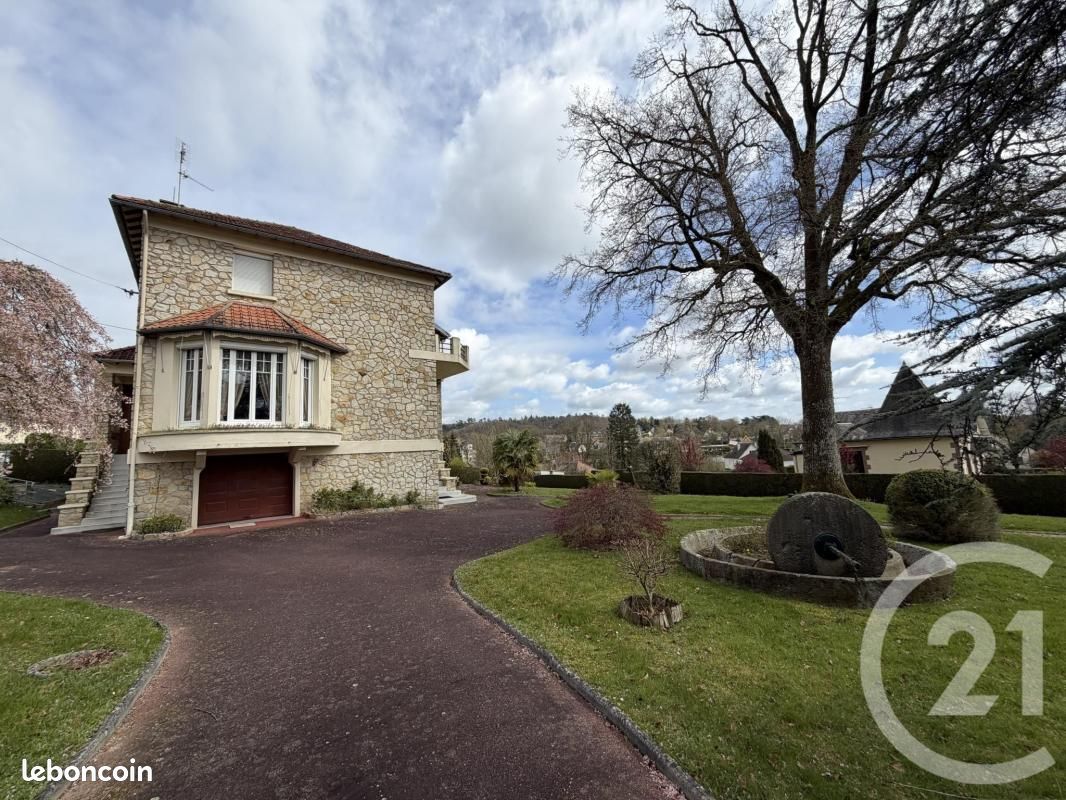 Château 7 pièces 150 m² (image 13)