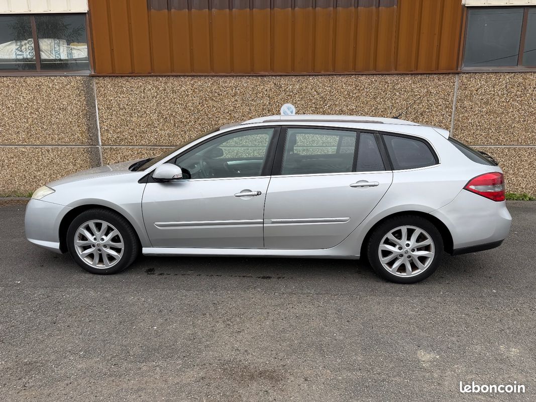 RENAULT LAGUNA III 2.0 dCi 150 Dynamique (image 2)
