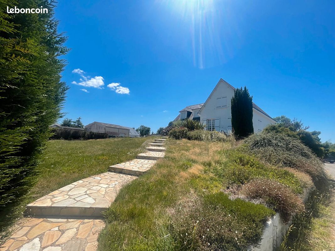 Maison 5 pièces 229 m² · à Saint-Joachim · 229 m² · 310 800 €