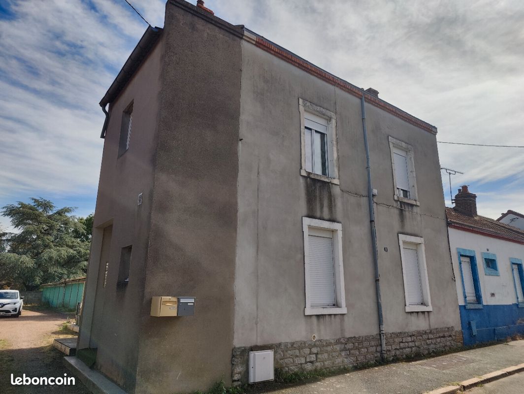 Maison 6 pièces 90 m² · à Montceau-les-Mines · 90 m² · 115 000 €