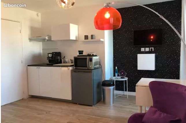 Appartement 1 pièce 27 m² · à Niort · 27 m² · 650 €