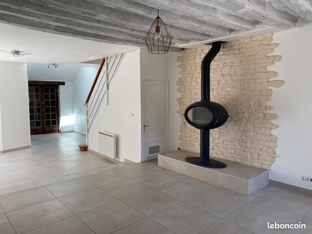 Maison 3 pièces 97 m² · à Barville-en-Gâtinais · 97 m² · 730 €