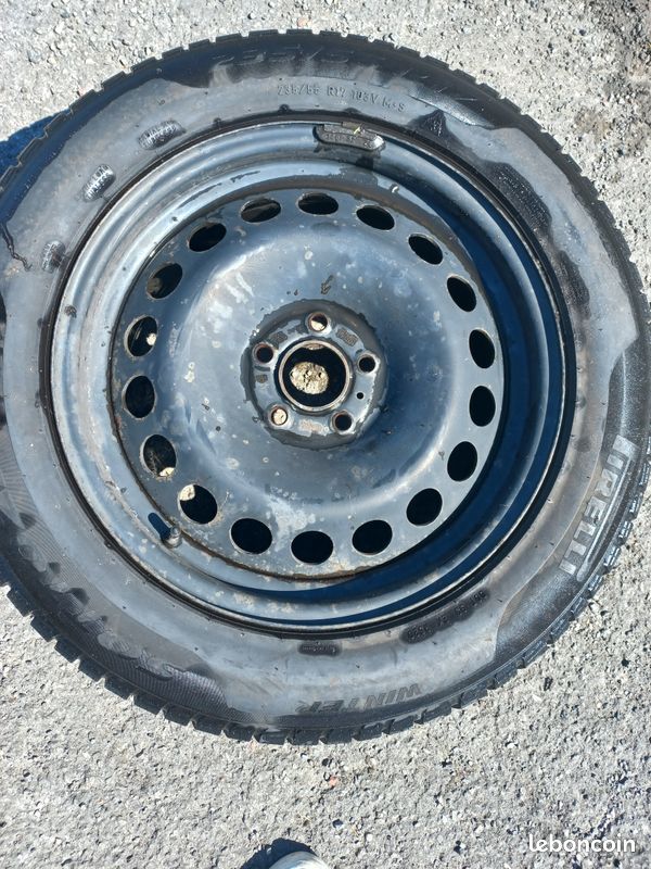 4 roues completes (image 1)