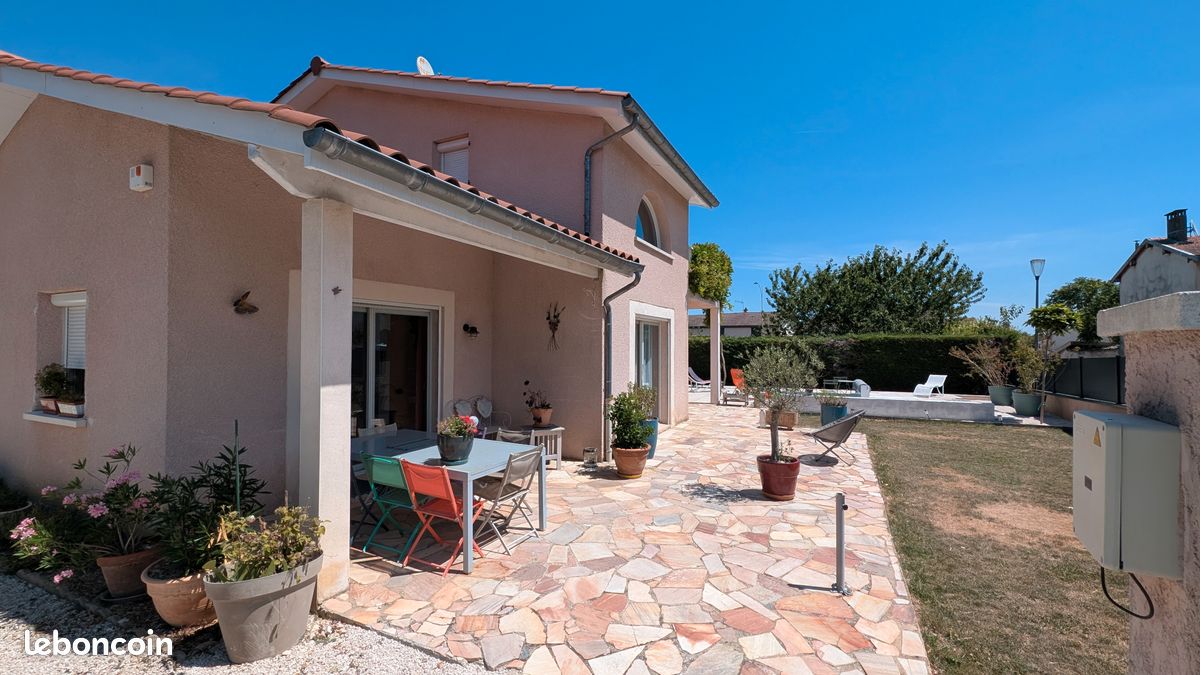 Maison 6 pièces 148 m² · à Genas · 148 m² · 620 000 €