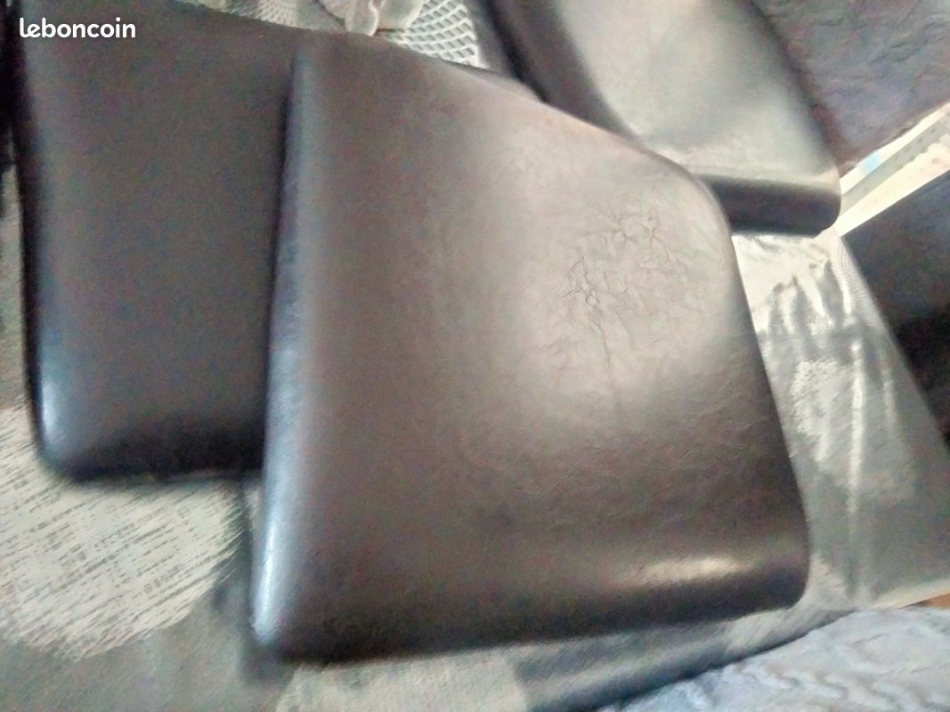 4 dessus de chaise en bois et similicuir matelassé marron (image 11)