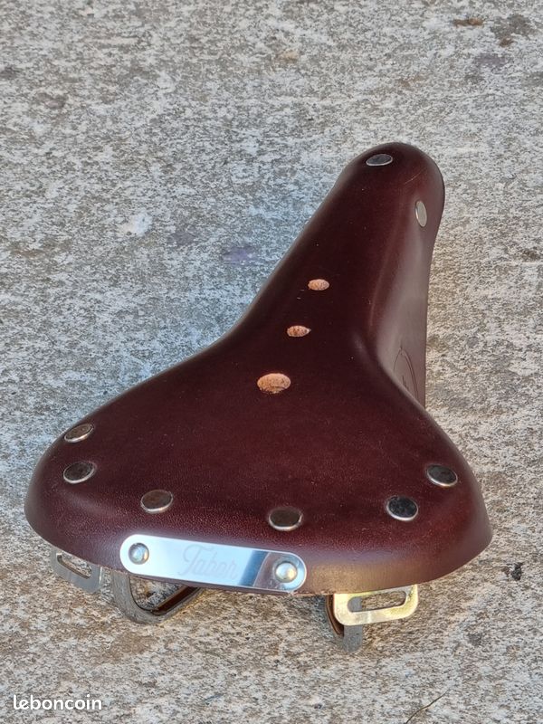 ancienne grande SELLE de vélo en CUIR TABOR PORTUGAL