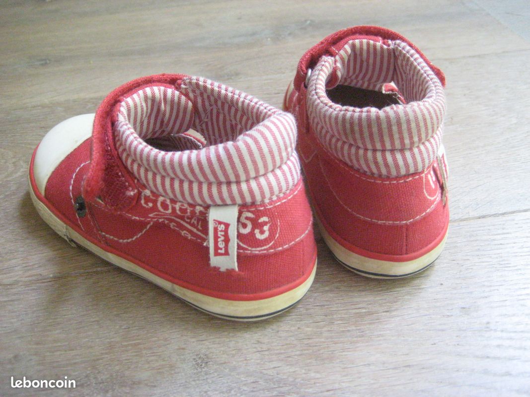 Chaussures en toile Levi's pointure 25 (steph0709) (image 2)