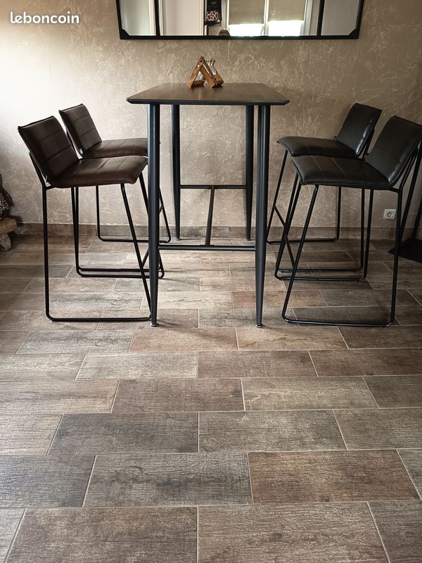 Table haute et chaises (image 1)
