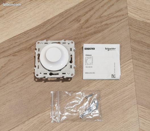 Variateur Rotatif Schneider Odace S52A519 - 200W LED, Universel, Neuf