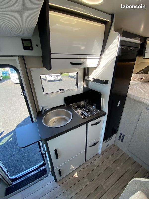 CAMPING CAR profilé MC Louis - 331- lit sur soute + lit pavillon - longeur 5.99m (image 7)