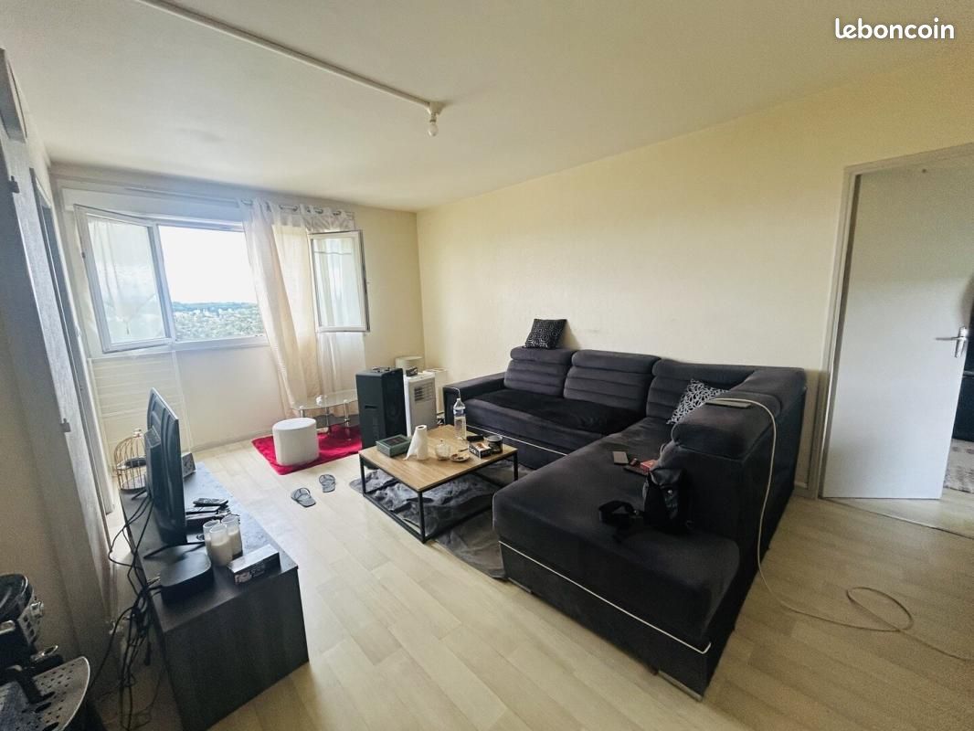 Appartement 3 pièces 54 m² · à Montbéliard · 54 m² · 27 000 €