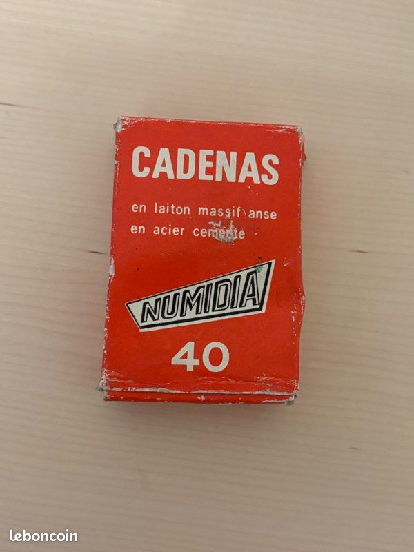 Cadenas numéro 1 (image 1)