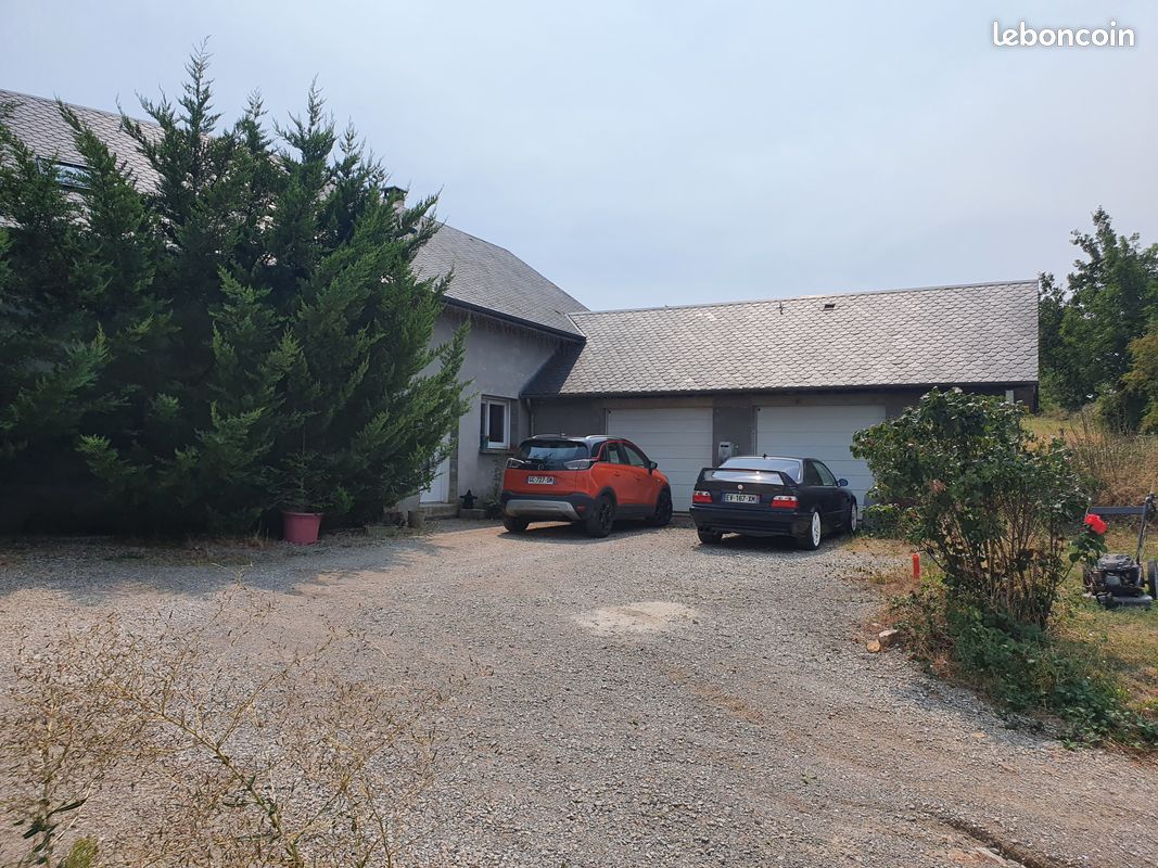 Maison 6 pièces 246 m² · à Moyrazès · 246 m² · 299 000 €