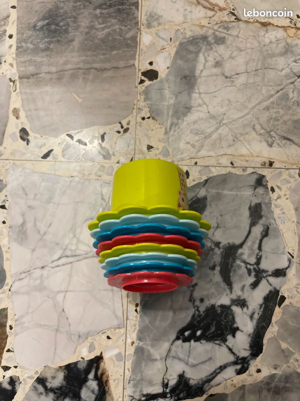 Jeux pour enfants a empiler (image 1)
